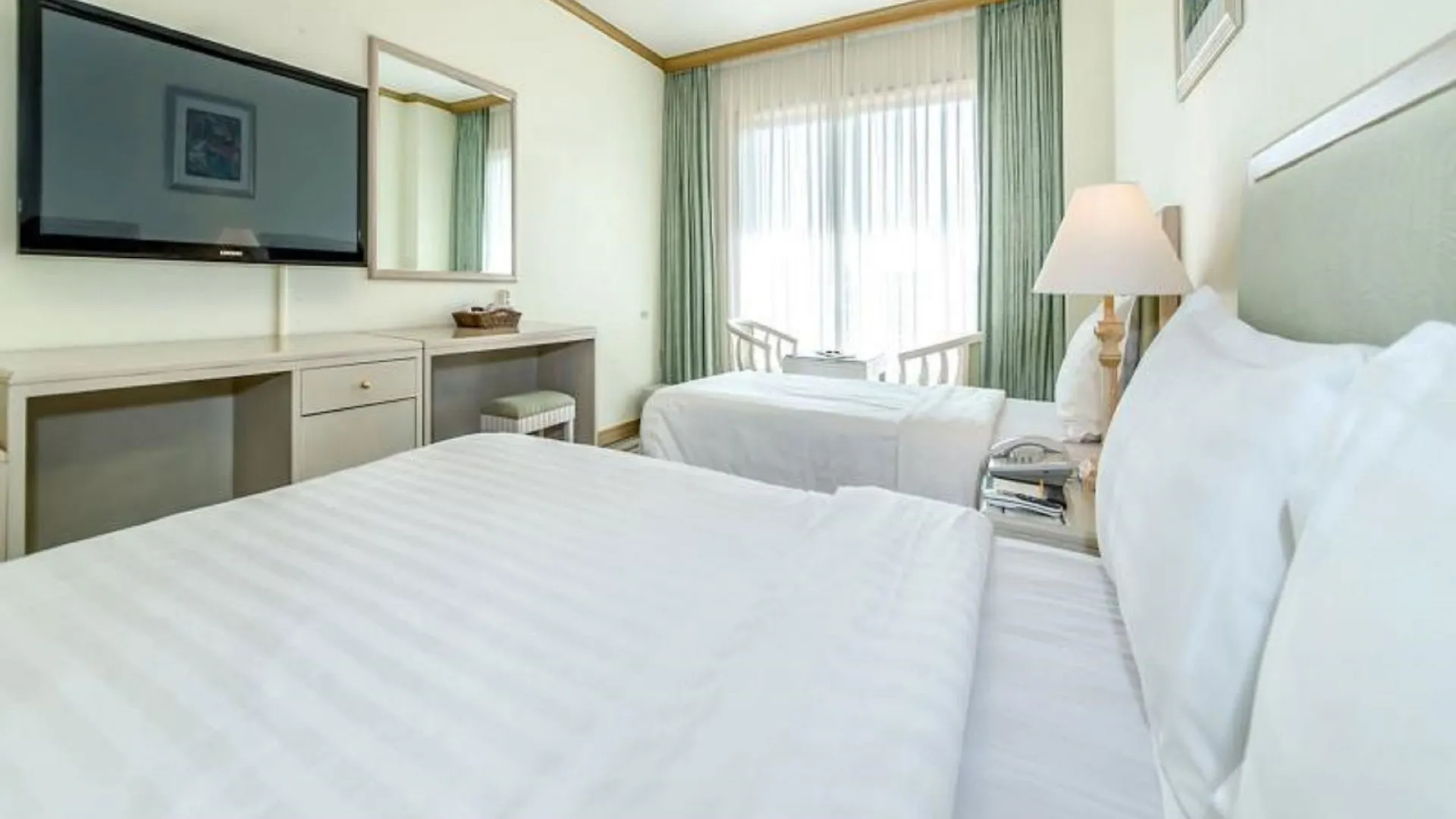 Jeju Sunshine Hotel