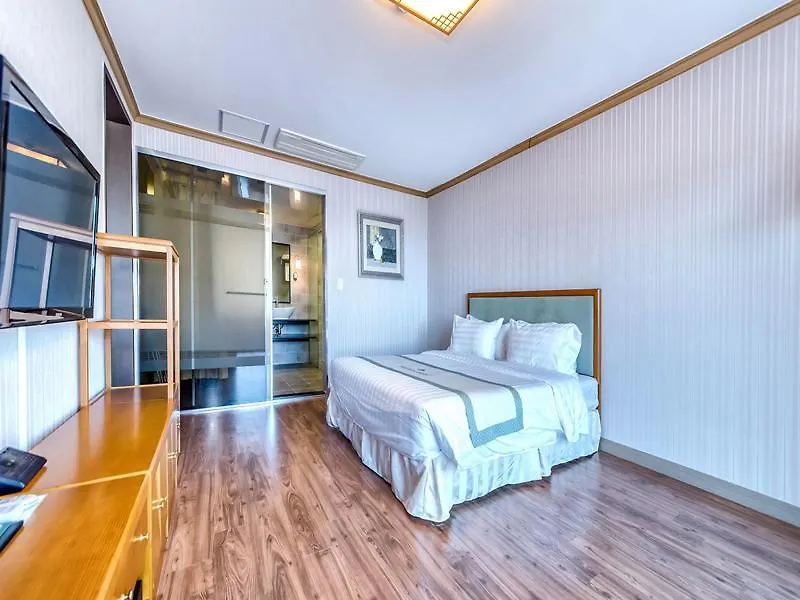 Jeju Sunshine Hotel 3*,  South Korea